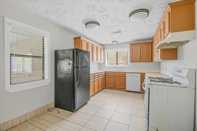 501 Ladd Street, Dayton, TX 77535