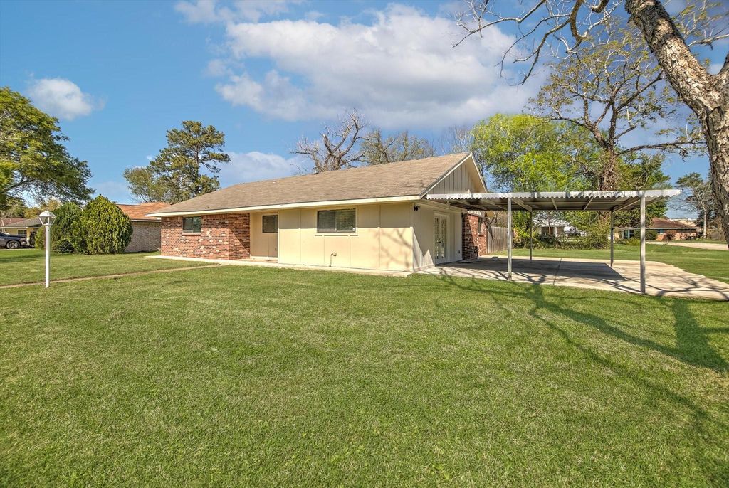 501 Ladd Street, Dayton, TX 77535