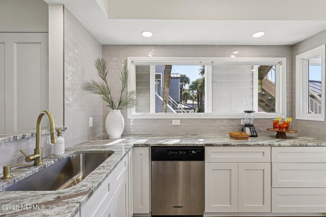 167 SEA HAMMOCK Way, Ponte Vedra Beach, FL 32082