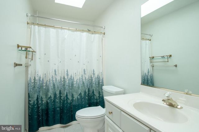 8800 ROUNDHOUSE CIR, Easton, MD 21601