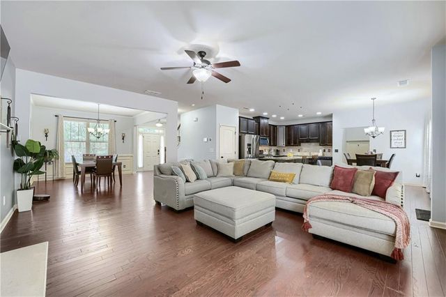 472 Blackberry Run Trail, Dallas, GA 30132
