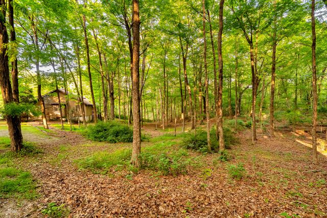 80 Unaka Dr, Monteagle, TN 37356