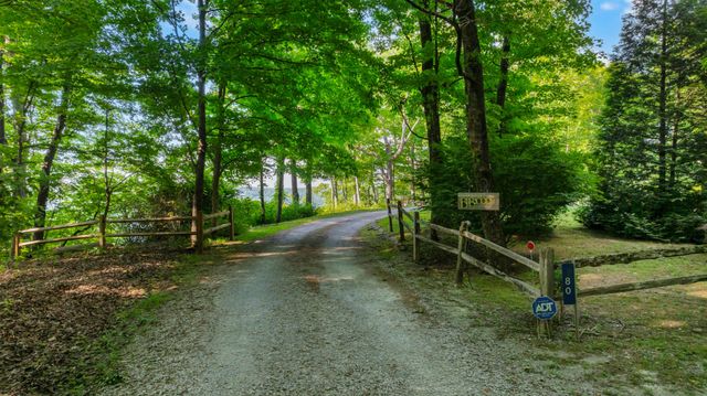 80 Unaka Dr, Monteagle, TN 37356