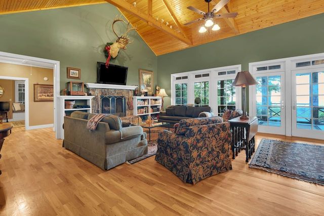 80 Unaka Dr, Monteagle, TN 37356