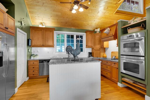 80 Unaka Dr, Monteagle, TN 37356