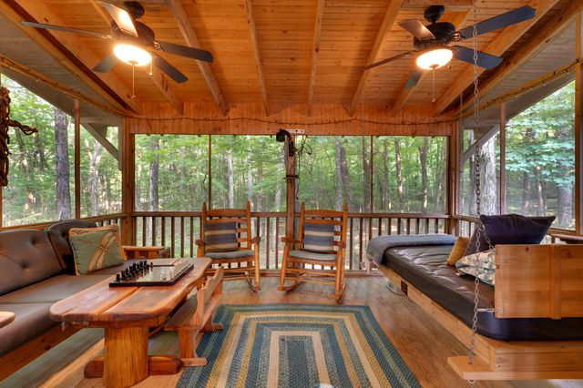 80 Unaka Dr, Monteagle, TN 37356