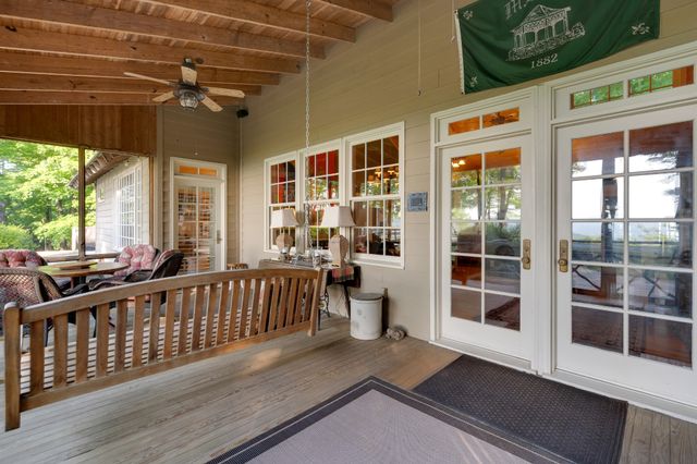 80 Unaka Dr, Monteagle, TN 37356