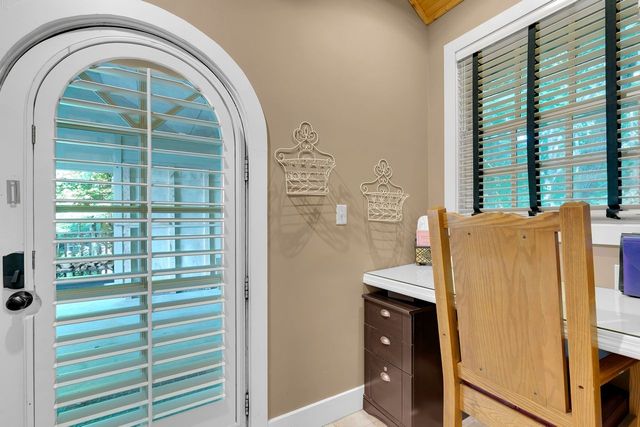 80 Unaka Dr, Monteagle, TN 37356