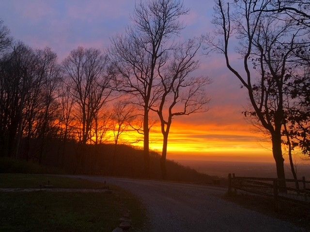 80 Unaka Dr, Monteagle, TN 37356