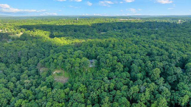 80 Unaka Dr, Monteagle, TN 37356