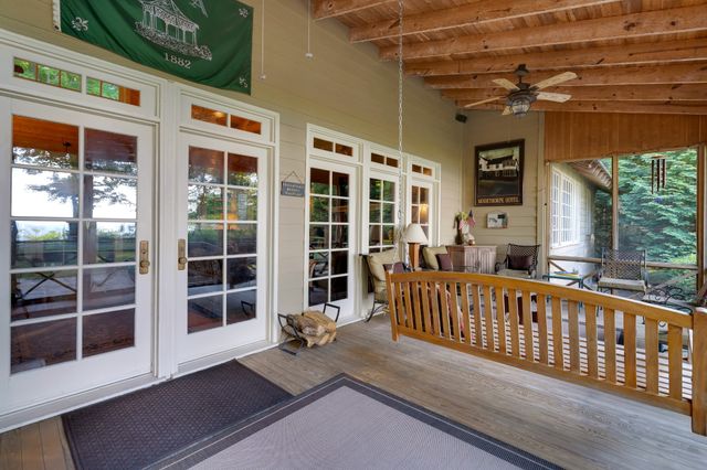 80 Unaka Dr, Monteagle, TN 37356
