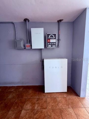 1 URB LAS QUINTAS D 5, Bayamon, PR 00956