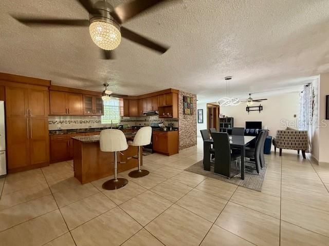 1 URB LAS QUINTAS D 5, Bayamon, PR 00956