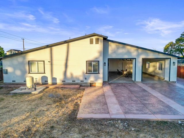 7360 Gardner Ave, Sacramento, CA 95828