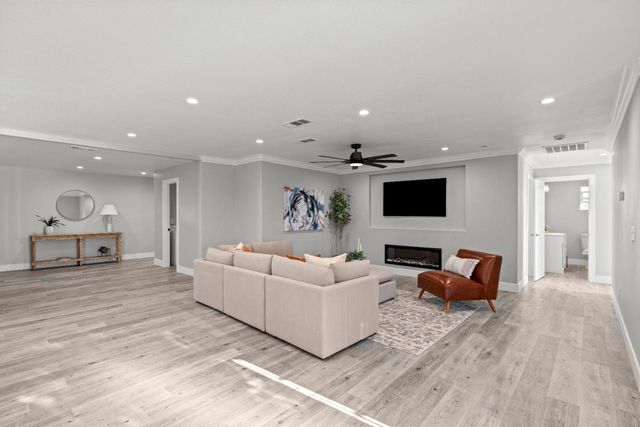 7360 Gardner Ave, Sacramento, CA 95828