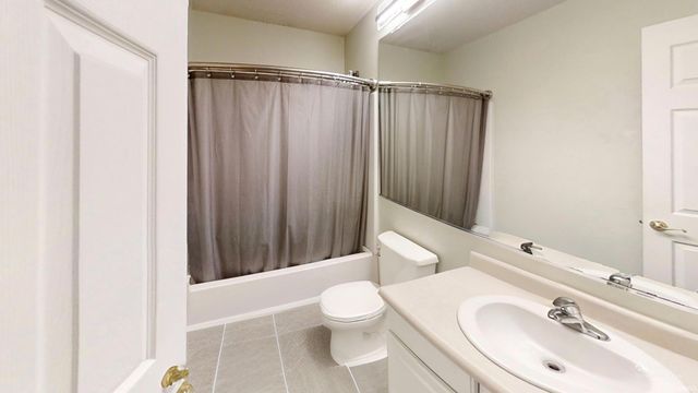 3881 White Cliff Way, Whitestown, IN 46075