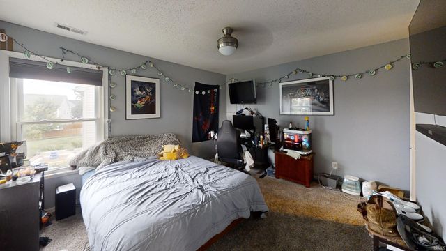3881 White Cliff Way, Whitestown, IN 46075