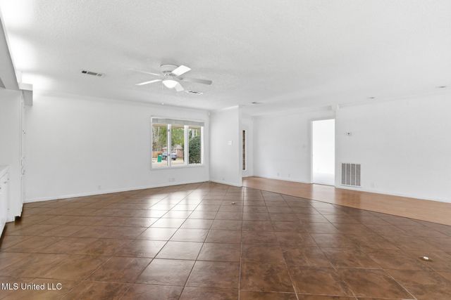 7922 Lanai Place, Diamondhead, MS 39525