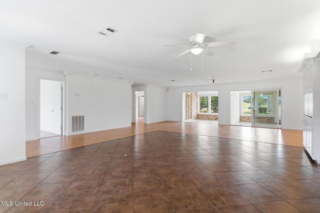 7922 Lanai Place, Diamondhead, MS 39525