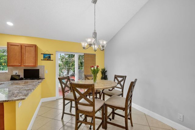 9501 Majestic Way, Boynton Beach, FL 33437