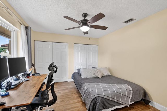 9501 Majestic Way, Boynton Beach, FL 33437