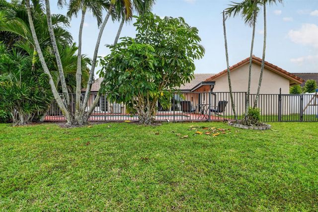9501 Majestic Way, Boynton Beach, FL 33437