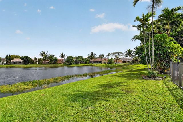 9501 Majestic Way, Boynton Beach, FL 33437