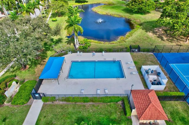 9501 Majestic Way, Boynton Beach, FL 33437