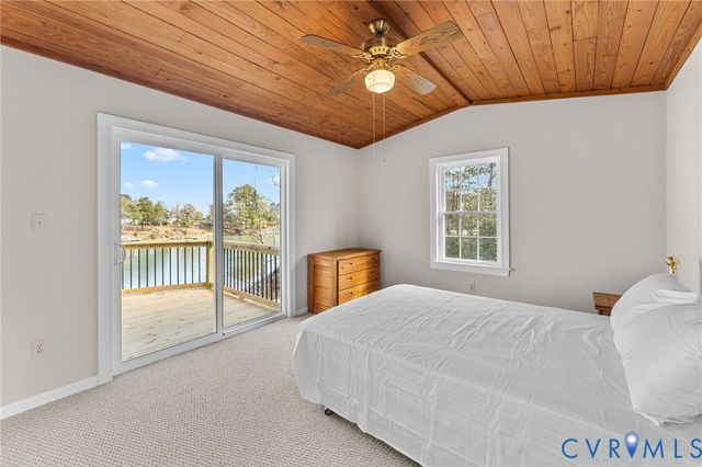 483 Mechams Cove Rd, Middlesex, VA 23169