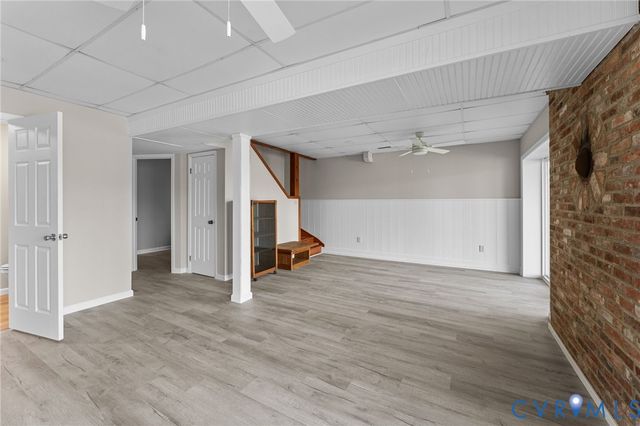 483 Mechams Cove Rd, Middlesex, VA 23169