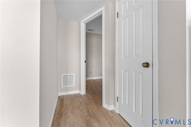 483 Mechams Cove Rd, Middlesex, VA 23169