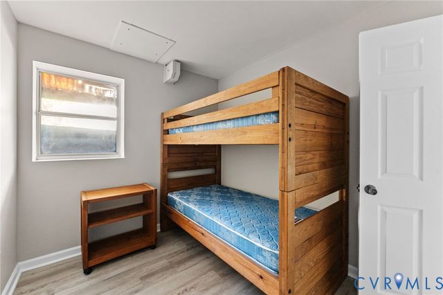 483 Mechams Cove Rd, Middlesex, VA 23169