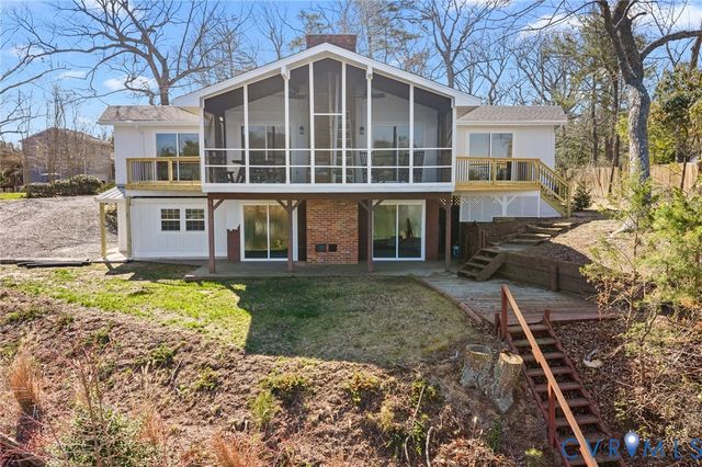 483 Mechams Cove Rd, Middlesex, VA 23169