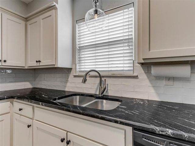 3120 NW 61st Place, Oklahoma City, OK 73112