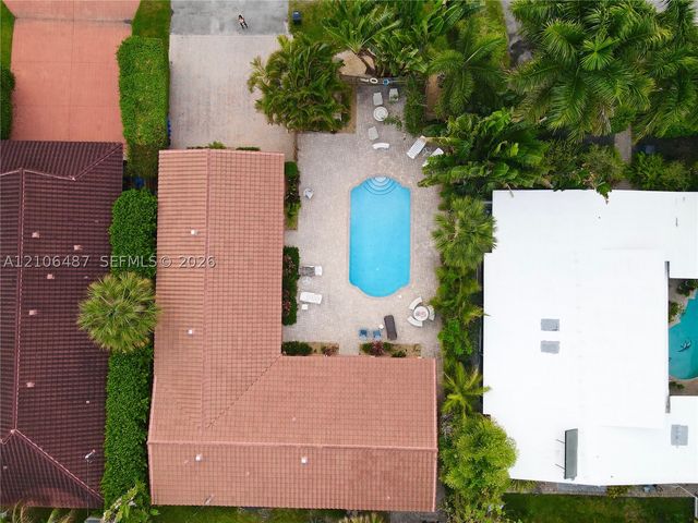 2033 NE 33rd Ave 2, Fort Lauderdale, FL 33305