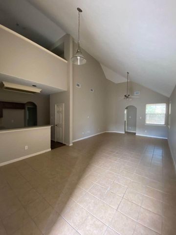 818 Forest Fir, Houston, TX 77067