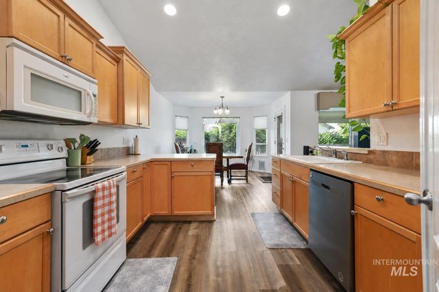 1723 W Lowry, Meridian, ID 83642