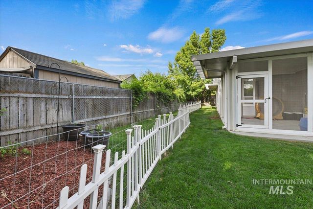 1723 W Lowry, Meridian, ID 83642