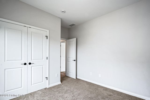 807 Rosemary Ln, La Grange, KY 40031