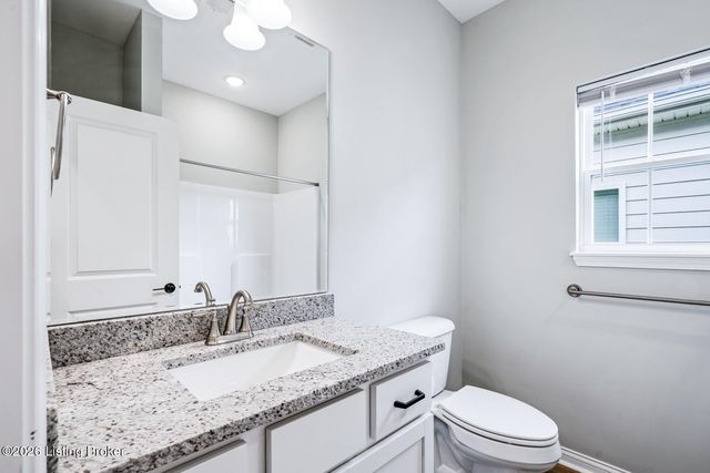 807 Rosemary Ln, La Grange, KY 40031