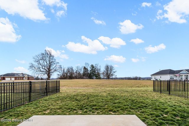 807 Rosemary Ln, La Grange, KY 40031