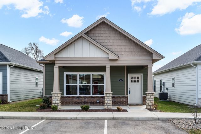 807 Rosemary Ln, La Grange, KY 40031