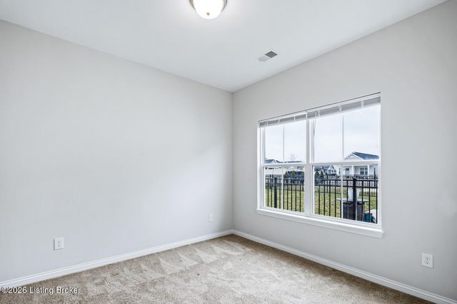 807 Rosemary Ln, La Grange, KY 40031