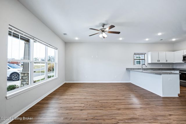 807 Rosemary Ln, La Grange, KY 40031