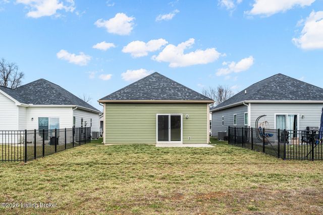 807 Rosemary Ln, La Grange, KY 40031