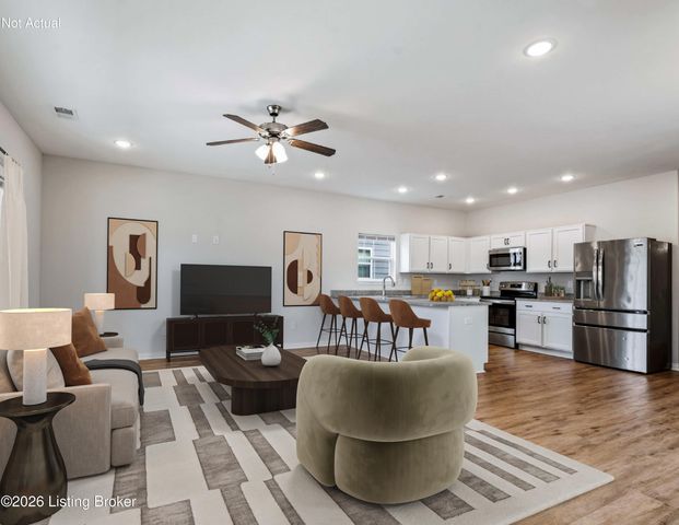 807 Rosemary Ln, La Grange, KY 40031