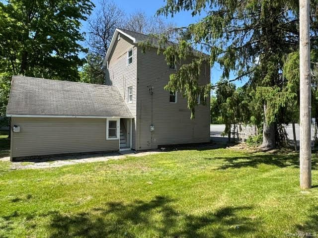 12 Edmunds Lane, Pine Bush, NY 12566