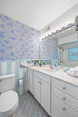 7712 Sunray Lane, Crestwood, MO 63123