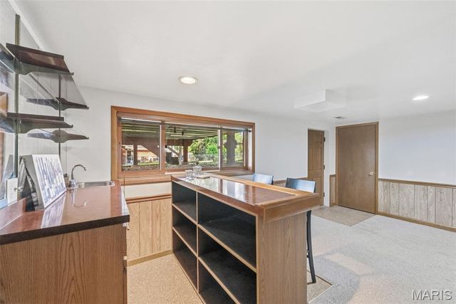7712 Sunray Lane, Crestwood, MO 63123