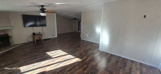 3815 Oak Meadow Street, Granbury, TX 76048